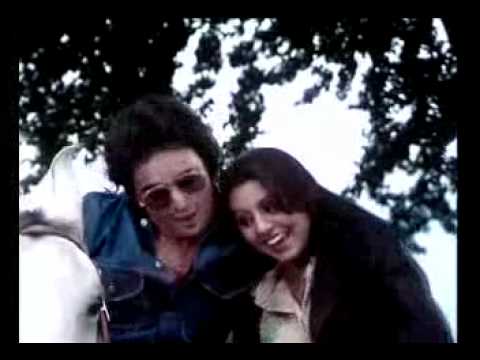 Tere Chehre Se Nazar Nahin Hatati - Kabhi Kabhi (1976)