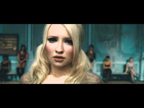 Sucker Punch stars Emily Browning as Babydoll Abbie Cornish as Sweet Pea 
