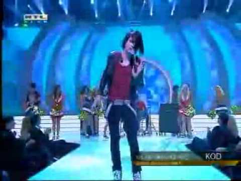 Anti fitness club. katy perry I Kissed A Girl
