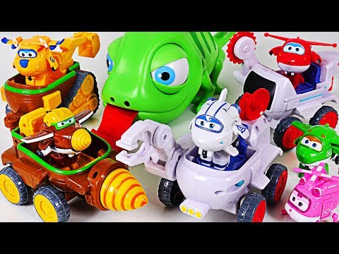 Super Wings Astra & Jett's Moon Rover, Todd & Donnie's Dig Rig! Defeat big chameleon! #DuDuPopTOY