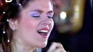 Цветелина - Ранена Душа На Живо От Пирин Фолк Благоевград Tzvetelina - Ranena Dusha Pirin Folk