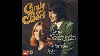 Watch Cindy  Bert Jeder Braucht Jeden video