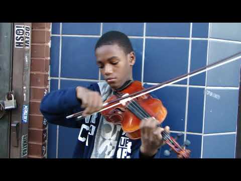 Amazing Young Street Violinist in Philadelphia