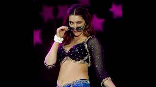 Kriti Sanon Hot Navel