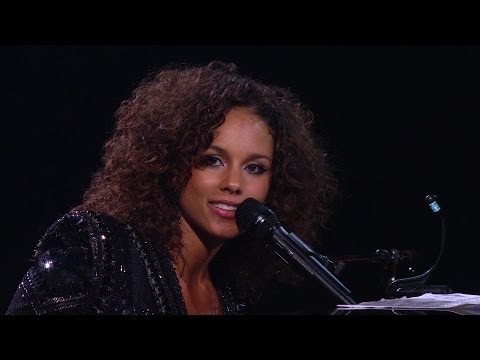 Alicia Keys (Piano & I - AOL Sessions) Live Concert 2011 Alicia Keys (Piano & I - AOL Sessions) Live Concert 2011 klip izle