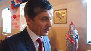 Видео Вскрытие капсулы времени. Что оставили учащиеся 19 школы своим потомкам 50 лет назад в стене школы? от День Города, улица Шевцовой, Ростов-на-Дону, Россия