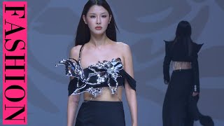 #Fashion #Runway #Chinafashionweek 【赋活-迪丝嫚苓  】韩苓2022- 深圳时装周