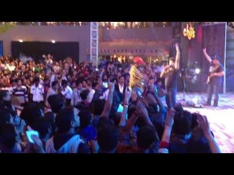 K K- Its the time to disco (Live in concert at Phoenix Marketcity...