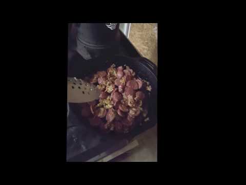 VIDEO : cooking a chicken bog in a cast iron pot - making amaking achicken bog. love some good eats. ...