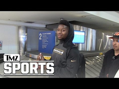 Joe Mixon Milly Rocks Through First Paparazzi Encounter Tmz Sports Joe Mixon Milly Rocks Through First Paparazzi Encounter Tmz Sports