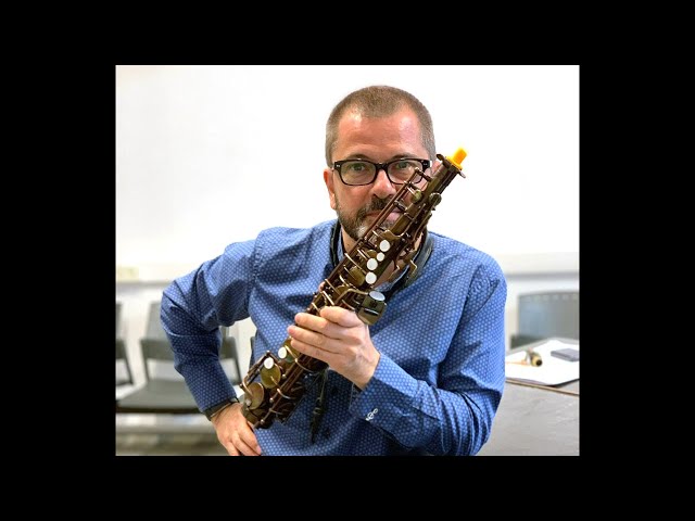 Pro saxophonists play the Emeo