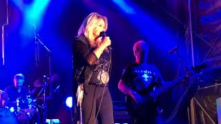 Watch Bonnie Tyler Notes From America video