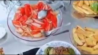 Kahvaltı Yaparken Sosyal Medyadan Kendisene Gelen Tepkilere Tepki Gösteren Dayı