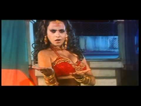 Choli Ke Peeche Kya Hai - Sexy cleavage Version