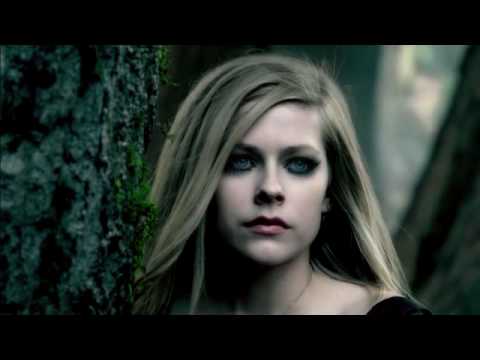 Nuevo video de Avril Lavigne Alice del soundtrack de la pel cula Alice In 