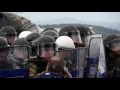 Idomeni refugees clash with police on Greece-Macedonia border