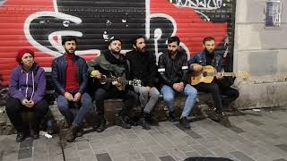 Taksim İstiklal Caddesi Kürtçe Sokak Sanatçıları
