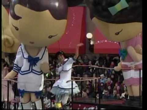 Gwen Stefani's Harajuku Lovers Float - Macy's Thanksgiving Day Parade (HQ)