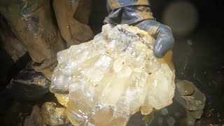 Huge Crystal Discovery In The Outer Limits Of Pettyjohn Cave
