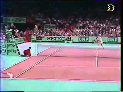 マイケル チャン vs マッケンロー - Paris 1989 - 03／10