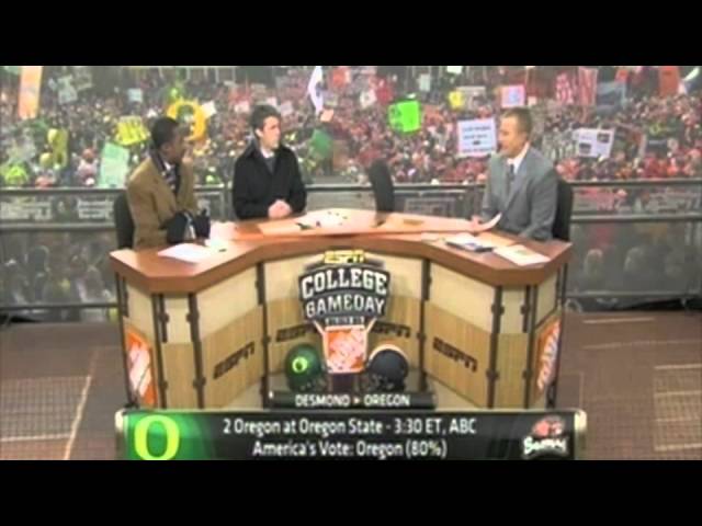 Lee Corso puts on the Duck head for the Civil War 12-04-10