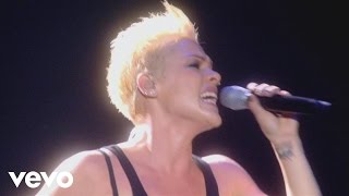 P!Nk - 18 Wheeler