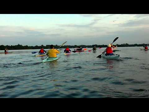 01 - Kajakken op het Paterswoldsemeer op 20-07-2011 Video 01 - Kajakken op het Paterswoldsemeer op 20-07-2011 Video