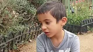 ילד בונה מכונה - הגן הדיאלוגי