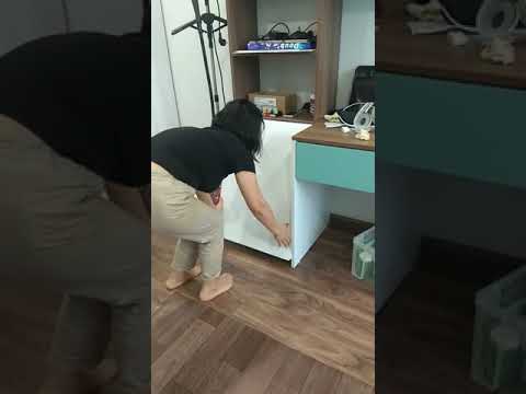 Bàn gấp gọn thông minh Giải pháp tiết kiệm diện tích xuongdecor.com