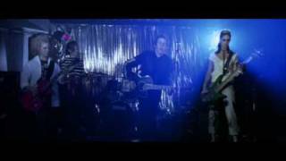 Watch Ben Lee Running With Scissors video