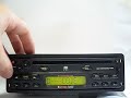 Como digitar o código no rádio df1431 original da