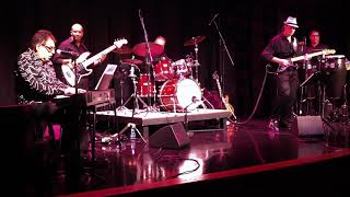 "MOVING ON" - Lannie Battistini & the Hands In Motion Jazz Ensemble