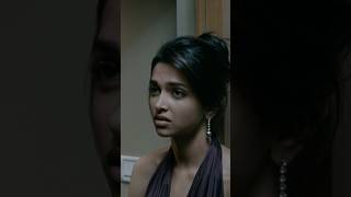 Deepika Padukone Tries To Flirt With Farhan Akhtar