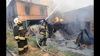 Видео Пожар в Ростове-на-Дону – «девяностые» вернулись? от New Rush Word, Хлебная улица, Ростов-на-Дону, Россия