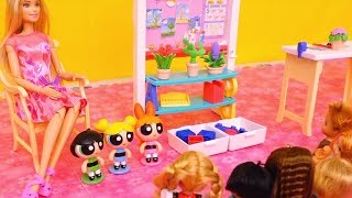 Powerpuff Girls in Barbie School ! Toys and Dolls Fun Pretend Play for Kids | SWTAD