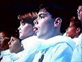 Petits Chanteurs à la Croix de Bois - Pueri concinite.wmv