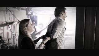 Watch Xander De Buisonje De Wereld Redden video
