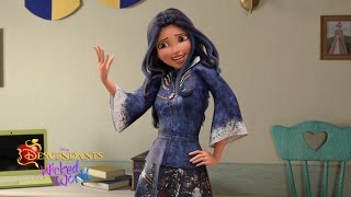Episode 13: All Hail the New Q.N.L.B. | Descendants: Wicked World
