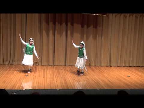 Daiya Daiya Daiya Re dance performance