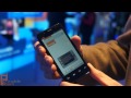 Foto pequena Intel-powered Orange Santa Clara smartphone live hands-on