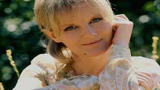 Watch Petula Clark Love Me With All Your Heart video