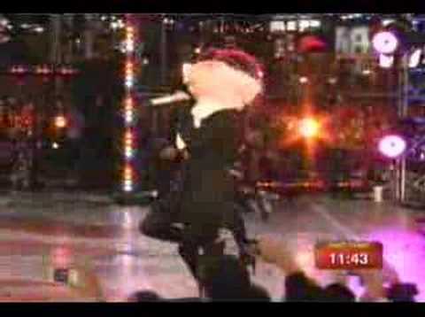 christina aguilera candyman live. christinamar candyman live