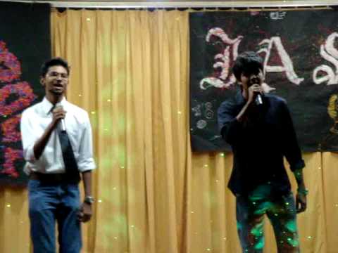 Rajiv and Keith singing Kyon Aaj Kal Neend Kam Khwab Jyada hai...