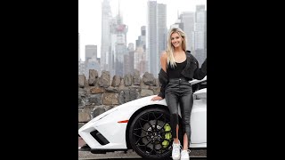Lindsay Brewer Seeing Nyc In The Best Way With Lamborghini