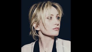 Watch Patricia Kaas Embrasse video