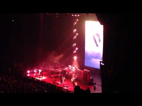Queens of the Stone Age - I Appear Missing - Live in San Fr