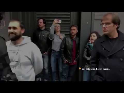 Asi han recibido a "Ciudadanos" en Rentería (San Sebastian). La Ertzaintza ha repartido Lacasitos