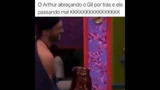 Arthur Abraçando Gil Por Trás No Bbb 21 - Leia A Descrição
