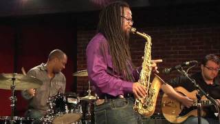 Watch Grace Manhattan video