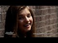 Julia - Around | Officiële Videoclip Junior Songfe